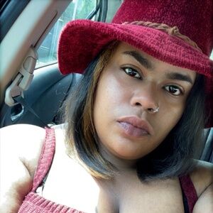 Meet your Posher, Jenniqua